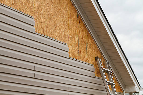 24/7 Emergency Vinyl Siding experts in Roseville, OH